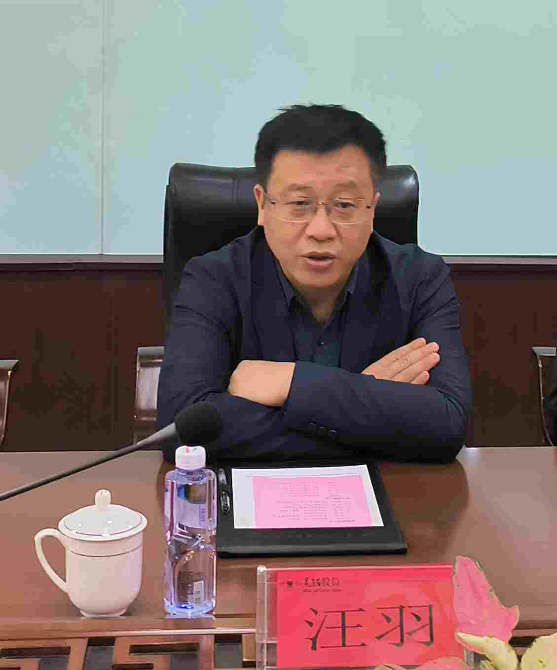 汪羽一行到吐鲁番HB火博调研领导工作 (2)_副本.jpg